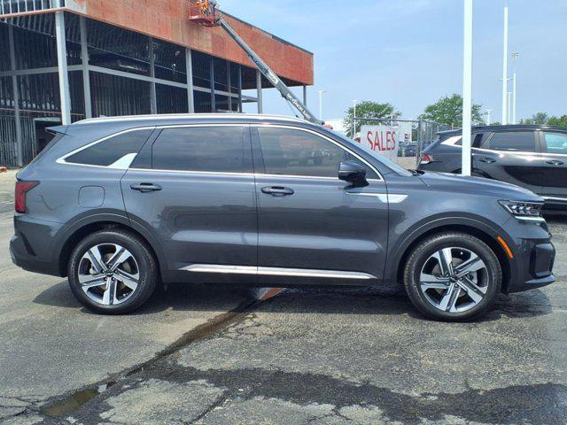 used 2023 Kia Sorento Plug-In Hybrid car, priced at $39,302