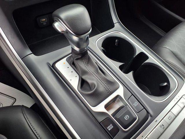 used 2024 Kia Carnival car, priced at $29,250