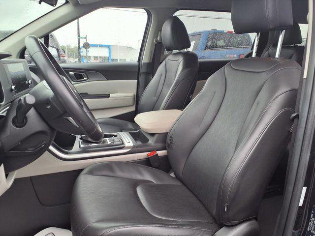 used 2024 Kia Carnival car, priced at $29,250