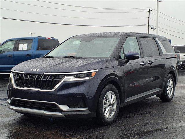 used 2024 Kia Carnival car, priced at $29,250