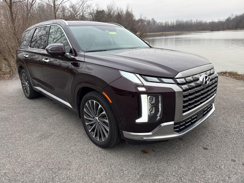 used 2024 Hyundai Palisade car, priced at $40,112