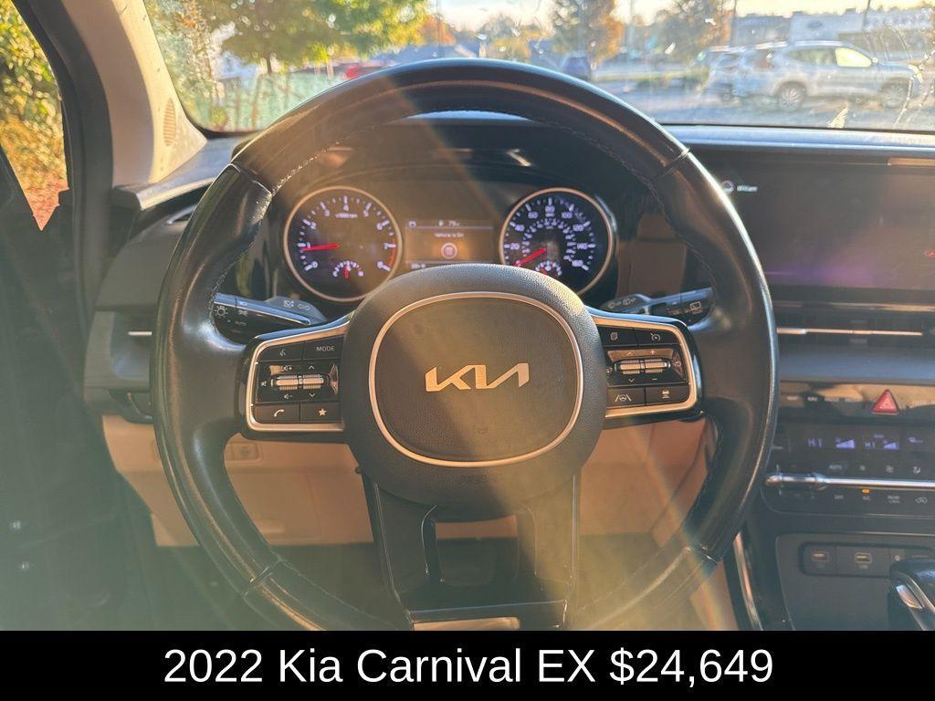 used 2022 Kia Carnival car, priced at $24,649