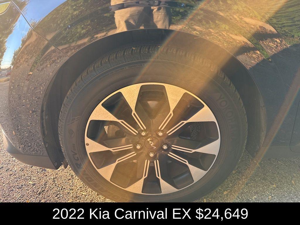 used 2022 Kia Carnival car, priced at $24,649