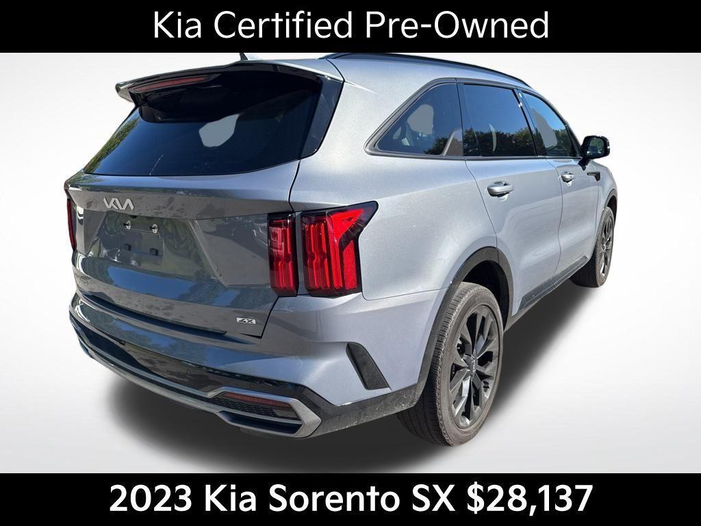 used 2023 Kia Sorento car, priced at $28,137