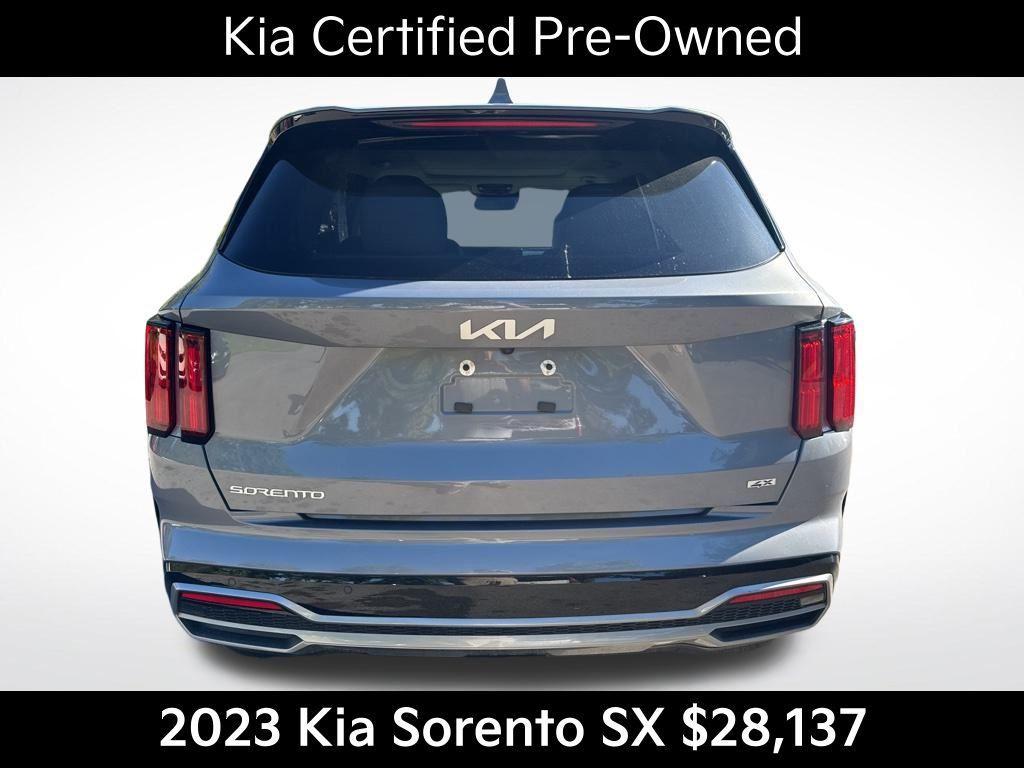 used 2023 Kia Sorento car, priced at $28,137