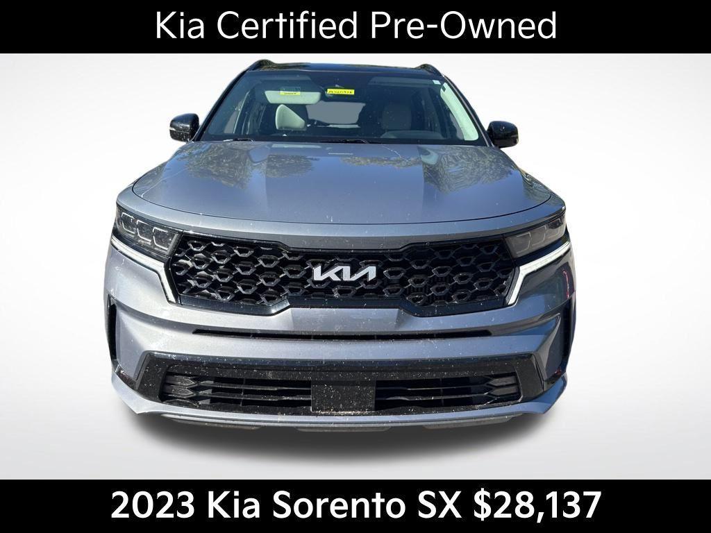 used 2023 Kia Sorento car, priced at $28,137