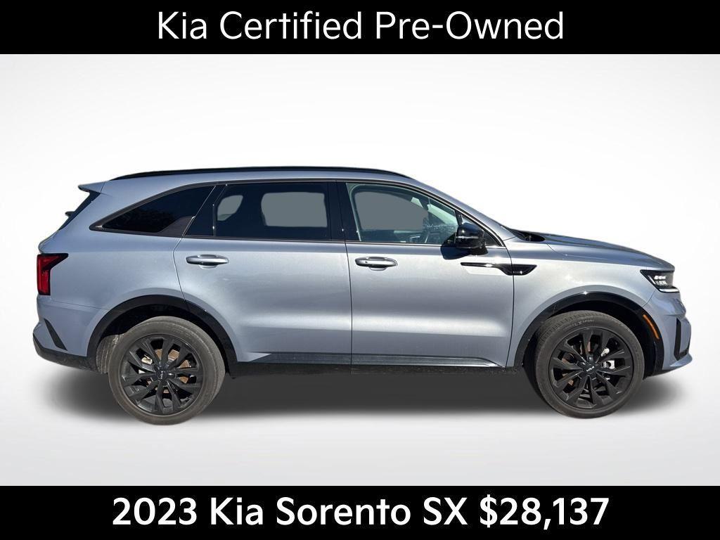 used 2023 Kia Sorento car, priced at $28,137