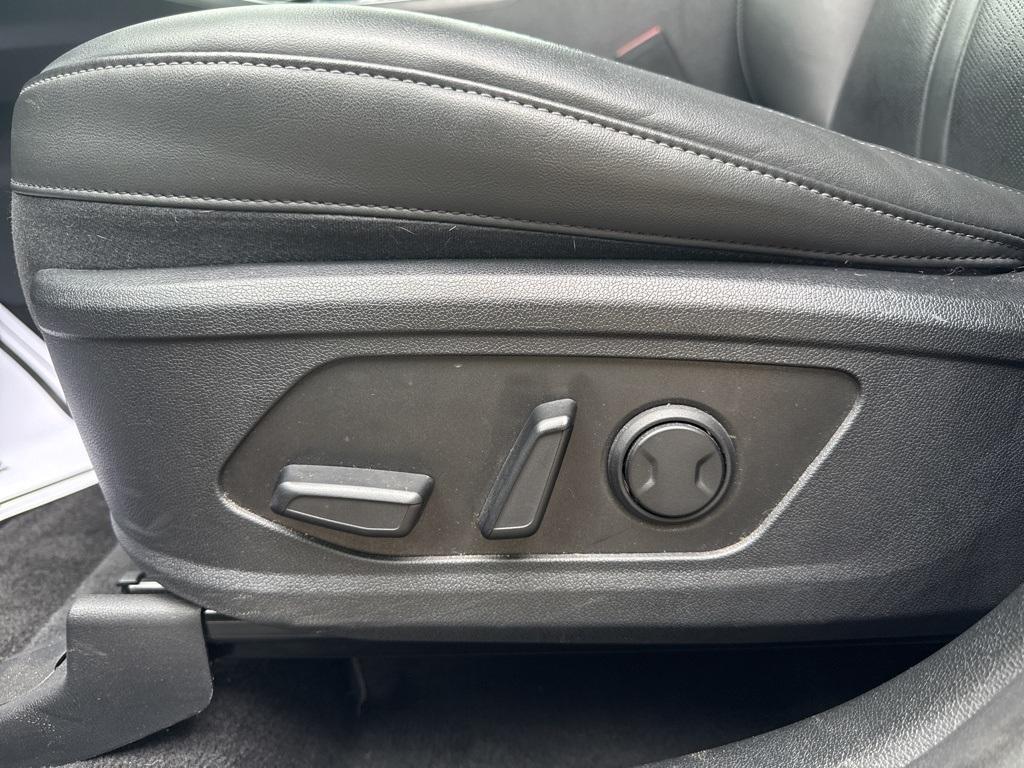 used 2023 Kia Sorento car, priced at $29,544