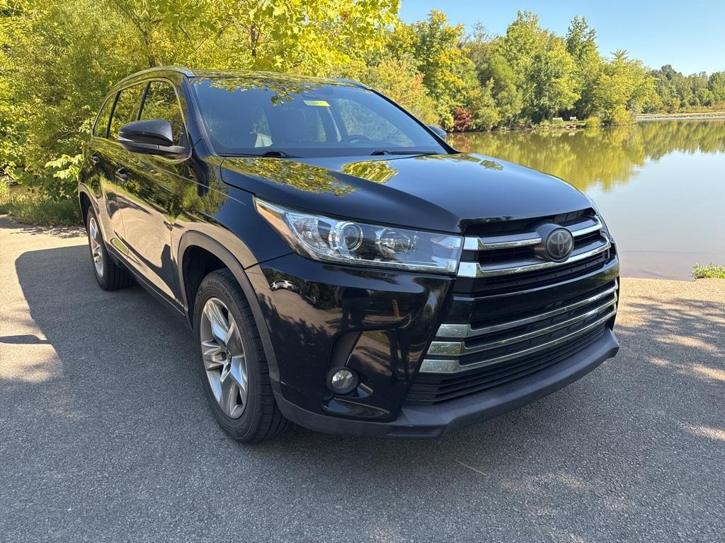 used 2017 Toyota Highlander car, priced at $17,260