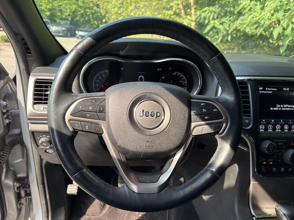 used 2018 Jeep Grand Cherokee car, priced at $16,090