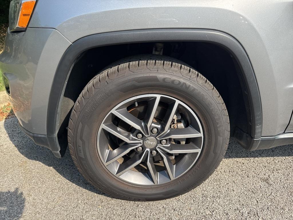 used 2018 Jeep Grand Cherokee car, priced at $16,090
