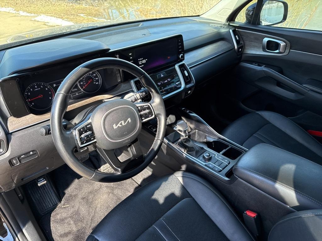 used 2022 Kia Sorento car, priced at $26,484