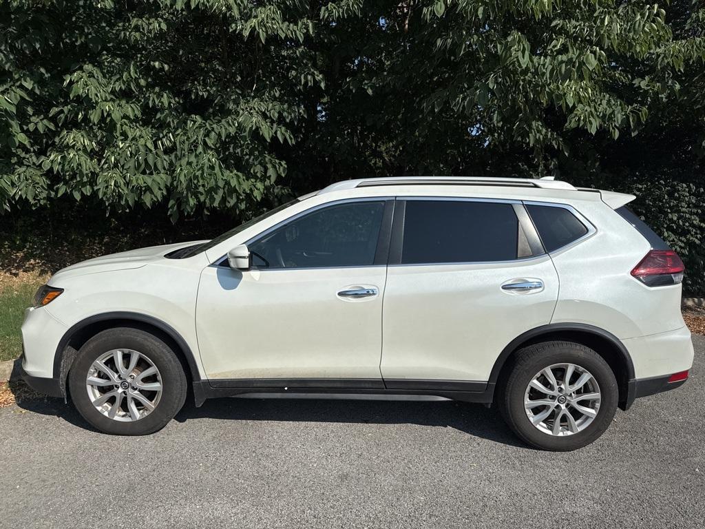 used 2018 Nissan Rogue car, priced at $14,916