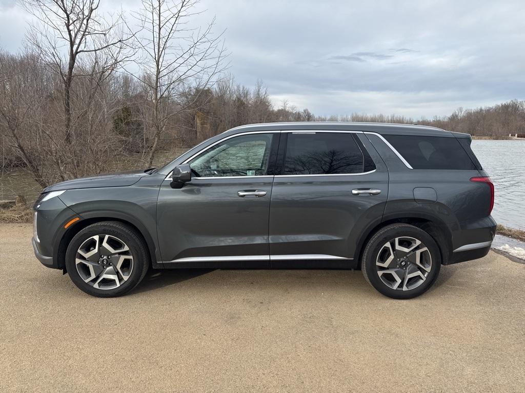 used 2024 Hyundai Palisade car, priced at $39,589