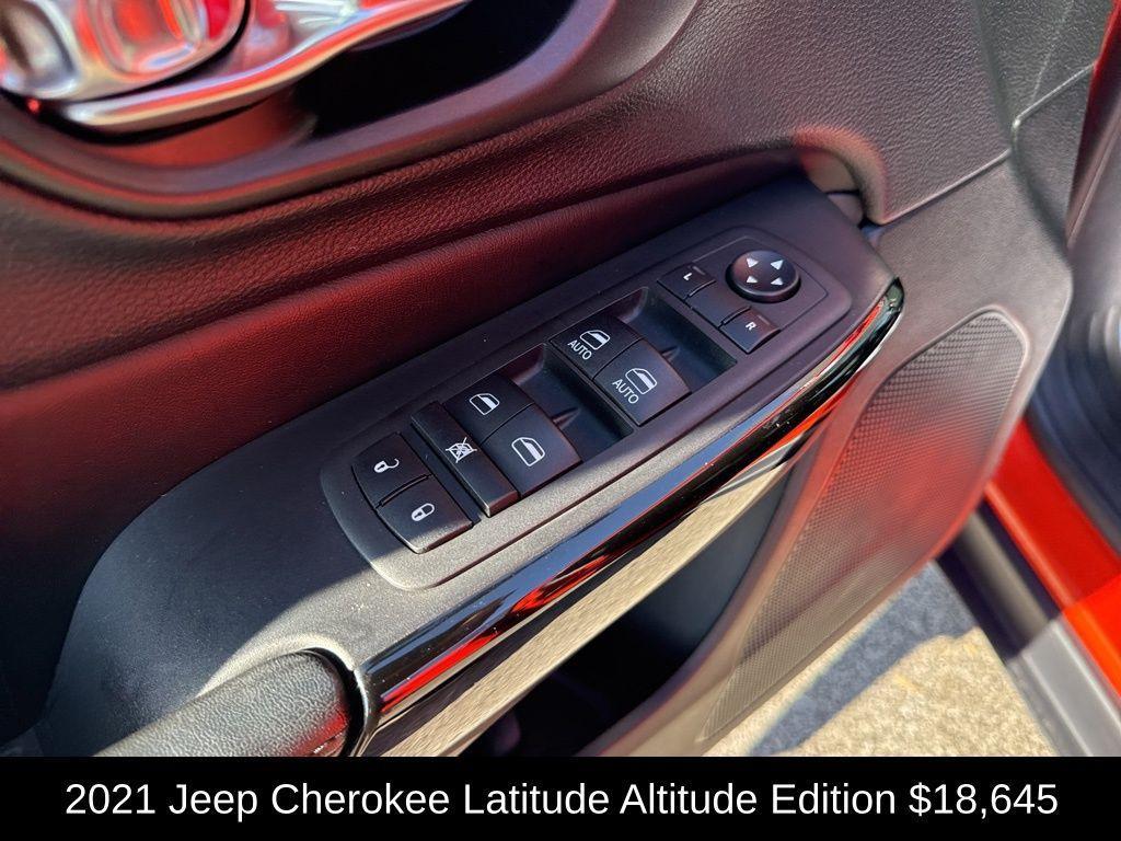 used 2021 Jeep Cherokee car, priced at $18,645