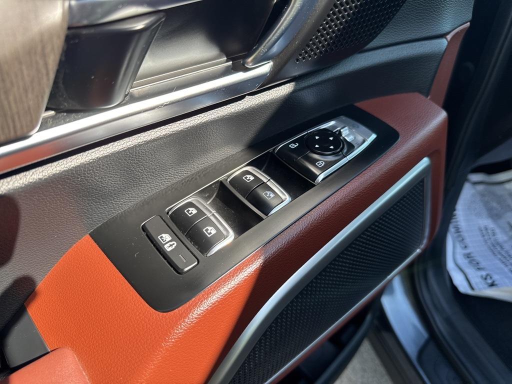 used 2023 Kia Telluride car, priced at $37,213