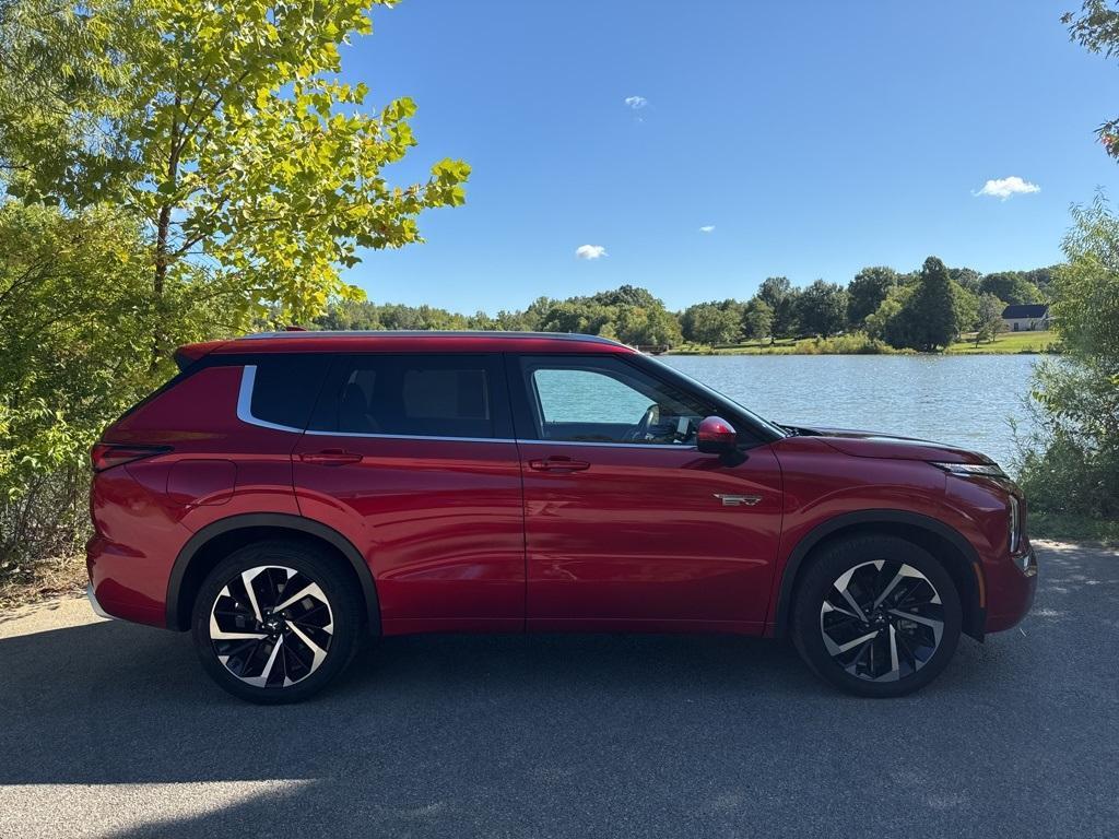 used 2023 Mitsubishi Outlander PHEV car, priced at $27,901