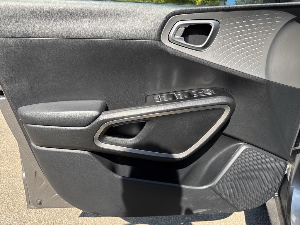 used 2024 Kia Soul car, priced at $19,989