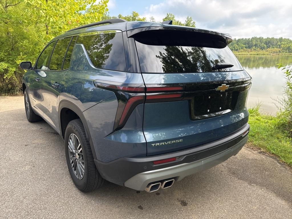 used 2025 Chevrolet Traverse car, priced at $38,955