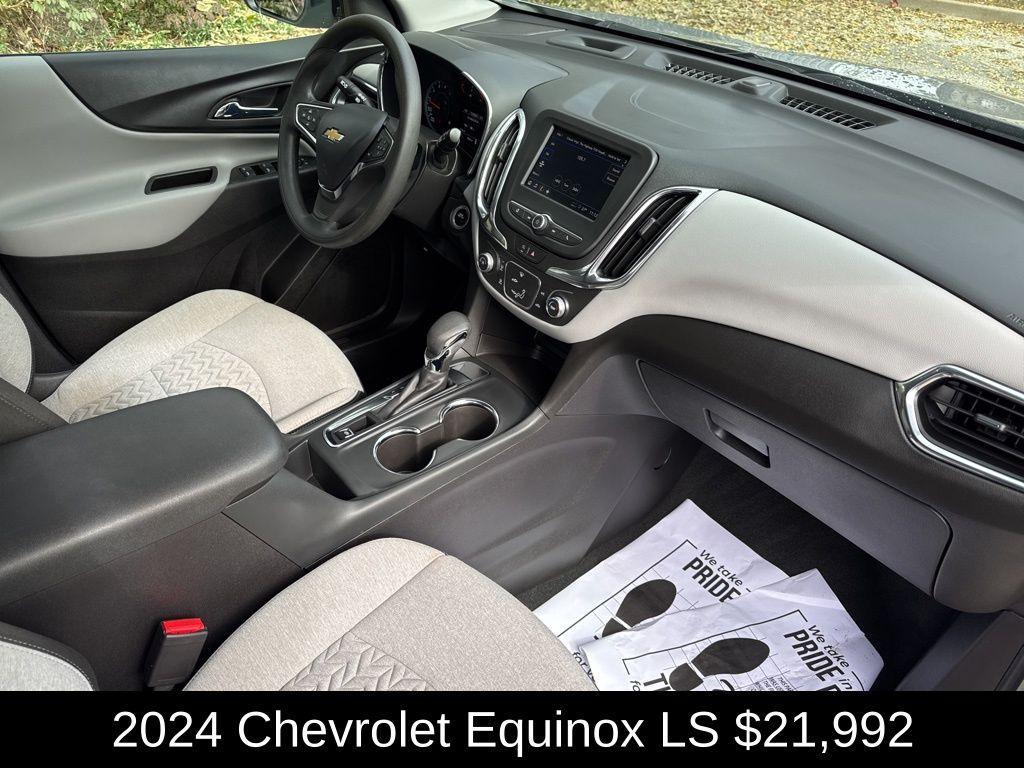 used 2024 Chevrolet Equinox car, priced at $21,992