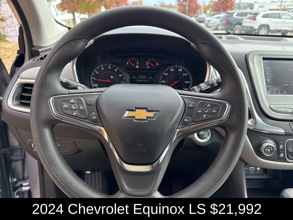 used 2024 Chevrolet Equinox car, priced at $21,992