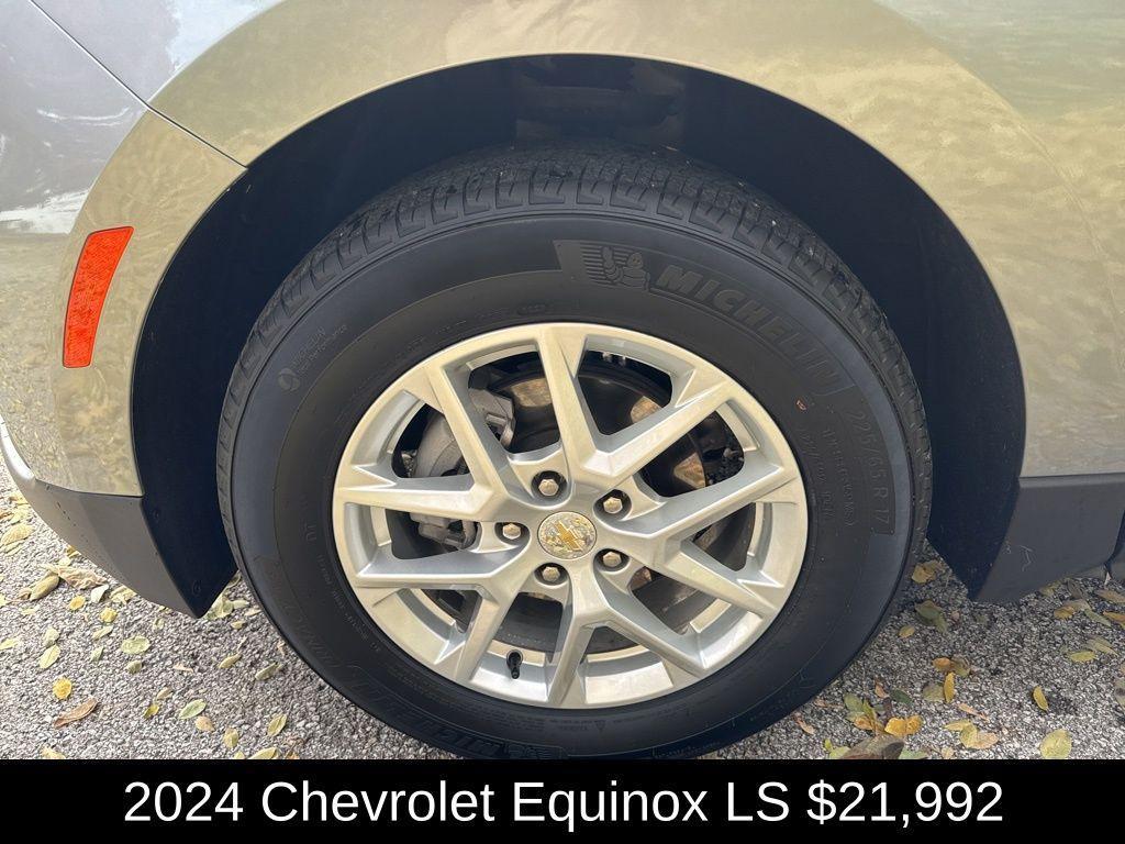 used 2024 Chevrolet Equinox car, priced at $21,992
