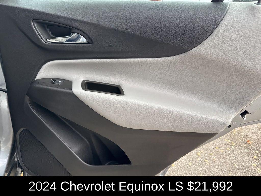 used 2024 Chevrolet Equinox car, priced at $21,992