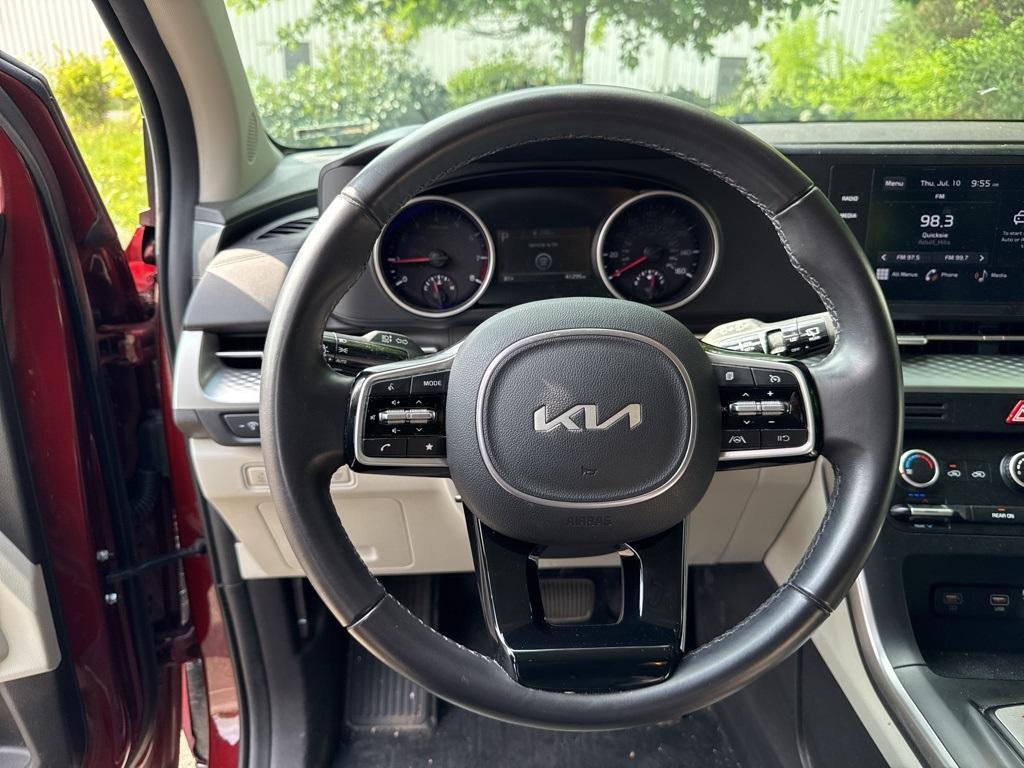 used 2023 Kia Carnival car, priced at $29,739