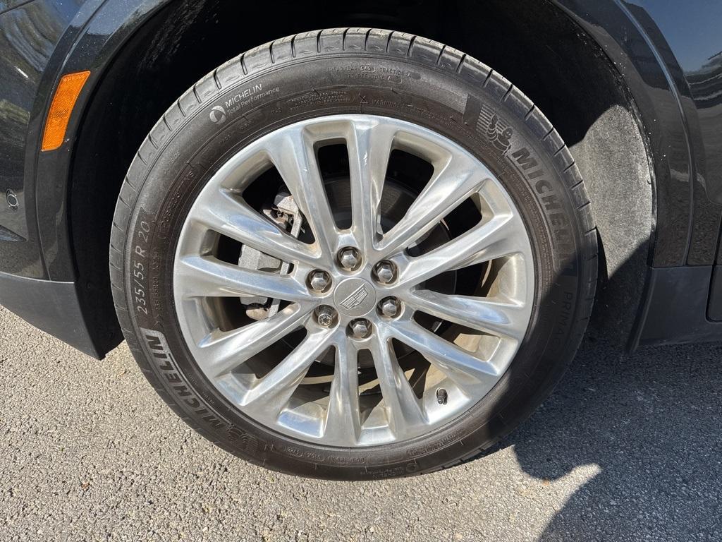 used 2019 Cadillac XT5 car, priced at $24,160