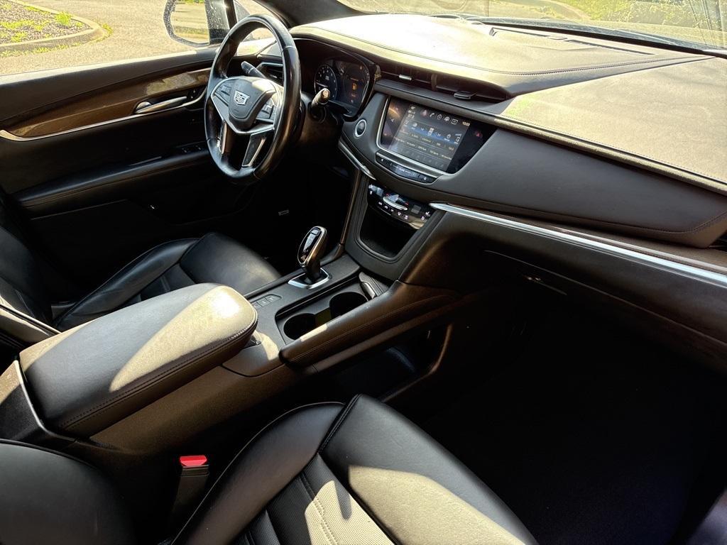 used 2019 Cadillac XT5 car, priced at $24,160