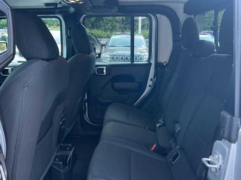 used 2023 Jeep Gladiator car, priced at $29,690