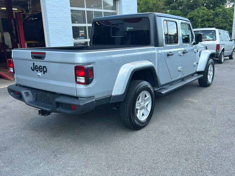 used 2023 Jeep Gladiator car, priced at $29,690