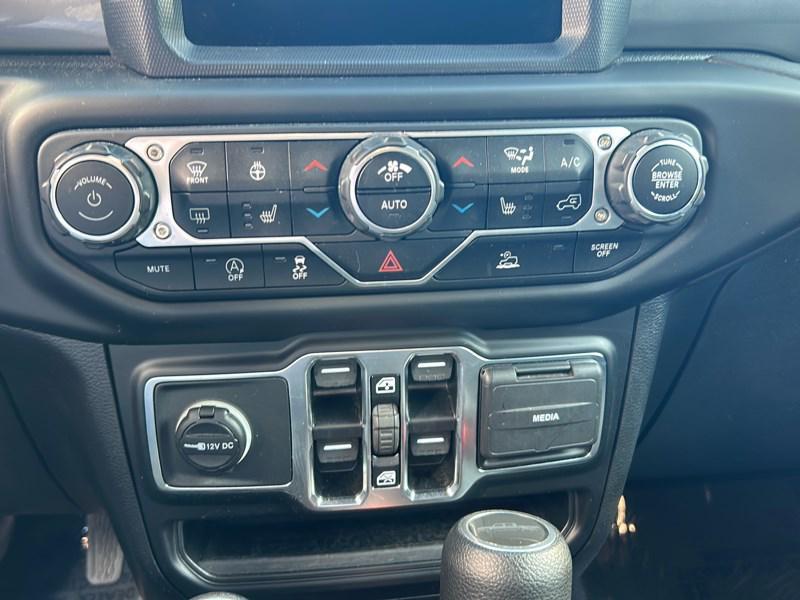 used 2021 Jeep Gladiator car, priced at $33,990