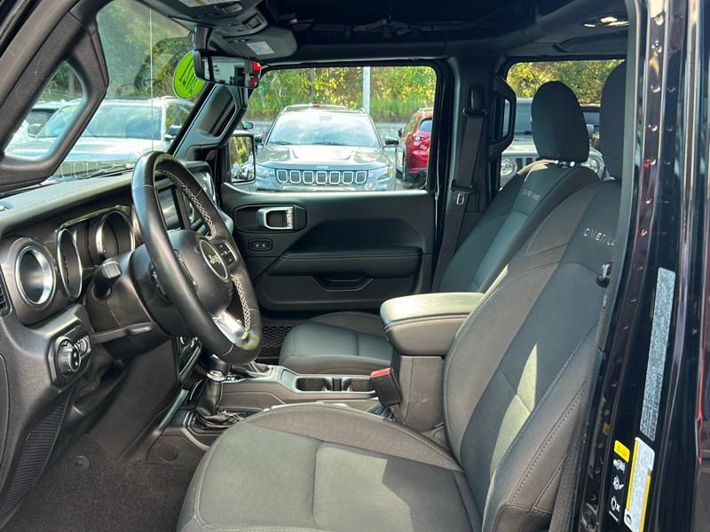 used 2021 Jeep Gladiator car, priced at $33,990