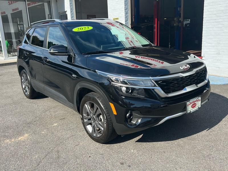 used 2023 Kia Seltos car, priced at $21,990