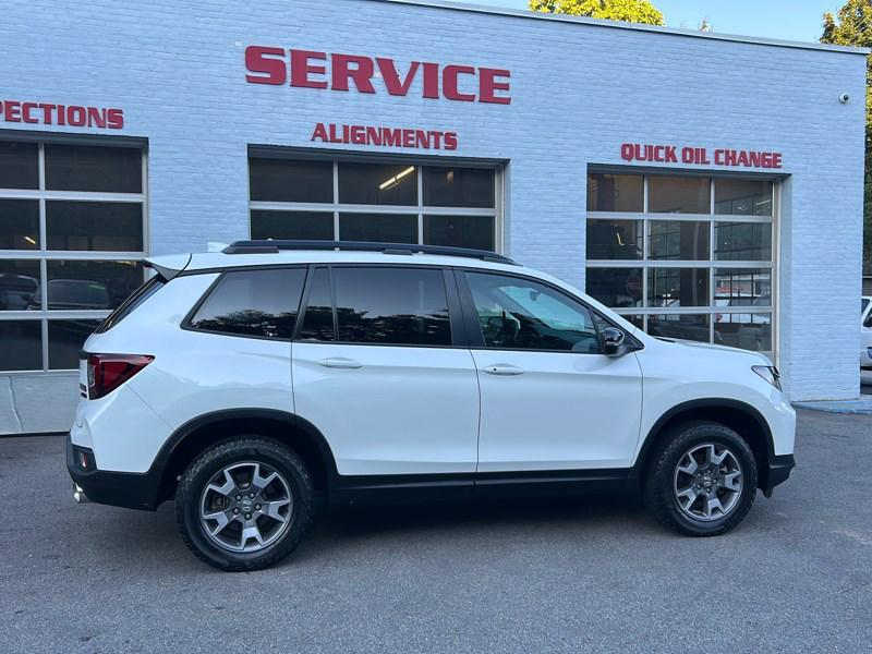 used 2022 Honda Passport car, priced at $32,990