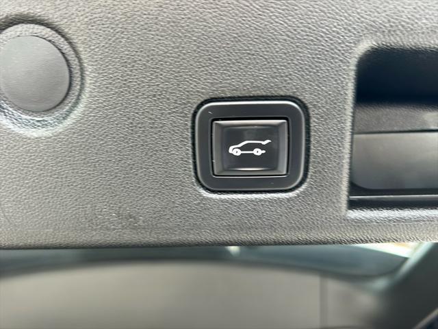 used 2022 Chevrolet Equinox car, priced at $22,990