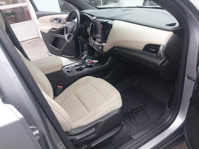 used 2023 Chevrolet Traverse car, priced at $27,990