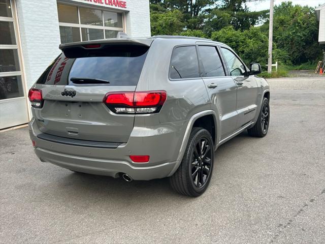 used 2022 Jeep Grand Cherokee car, priced at $30,990