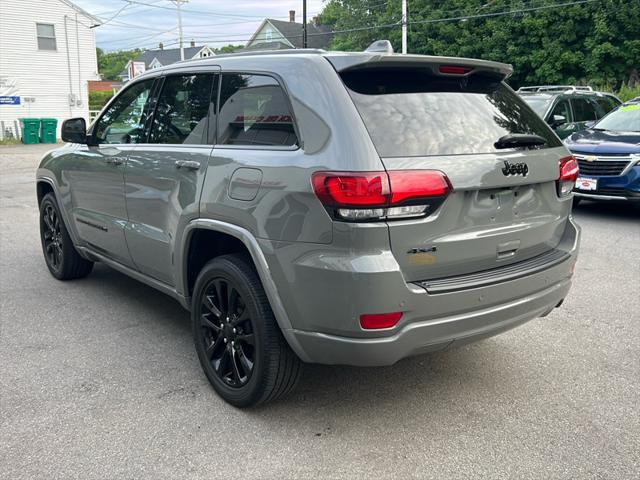 used 2022 Jeep Grand Cherokee car, priced at $30,990