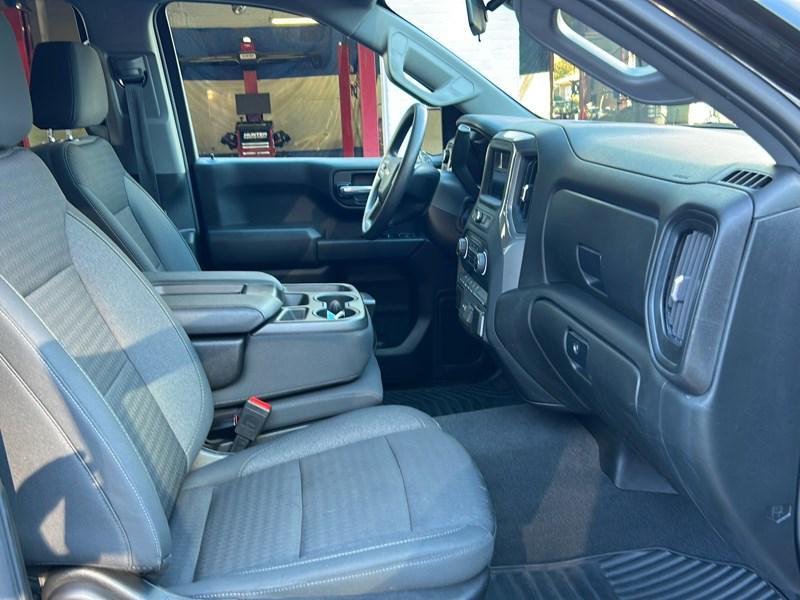 used 2022 Chevrolet Silverado 1500 car, priced at $33,990