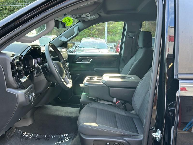 used 2023 Chevrolet Silverado 1500 car, priced at $35,990