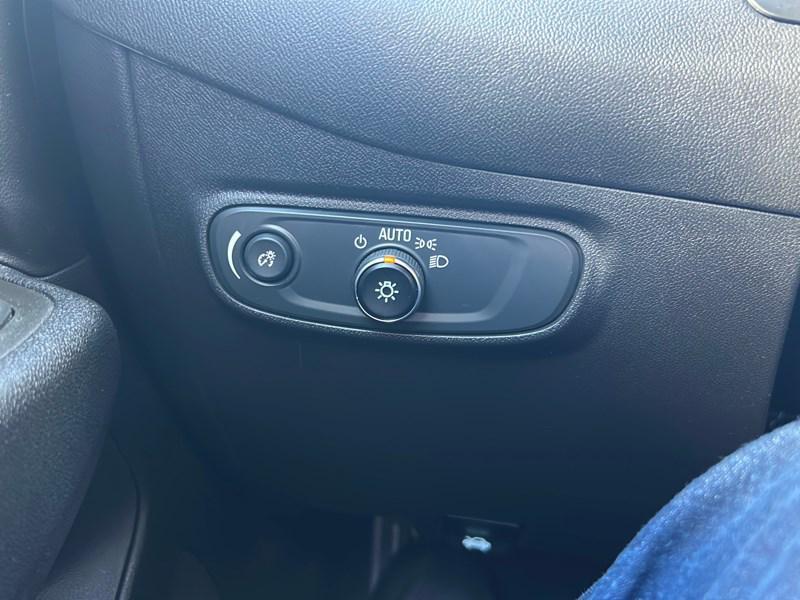 used 2023 Chevrolet Equinox car, priced at $19,990