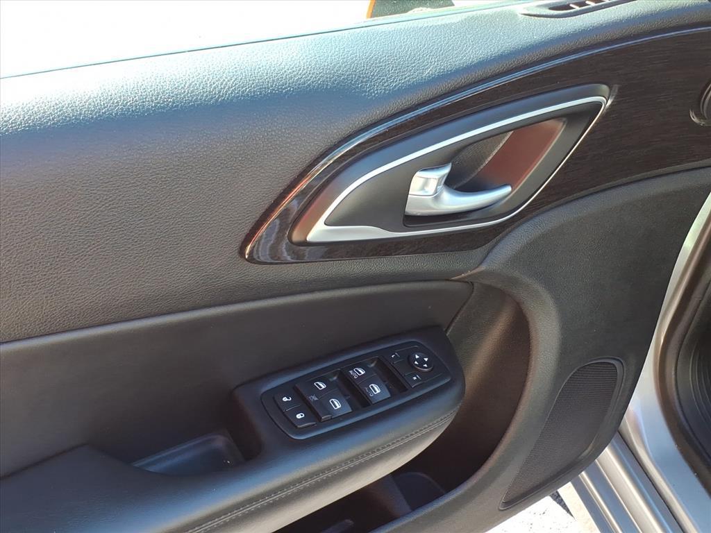 used 2015 Chrysler 200 car, priced at $9,988