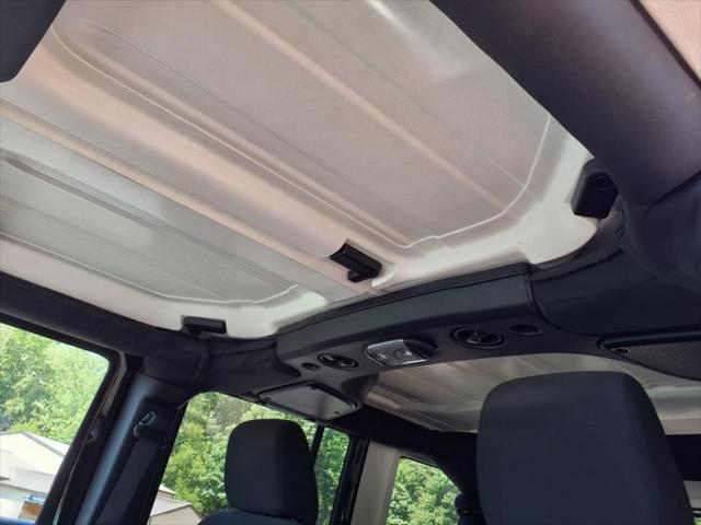 used 2016 Jeep Wrangler Unlimited car, priced at $19,880