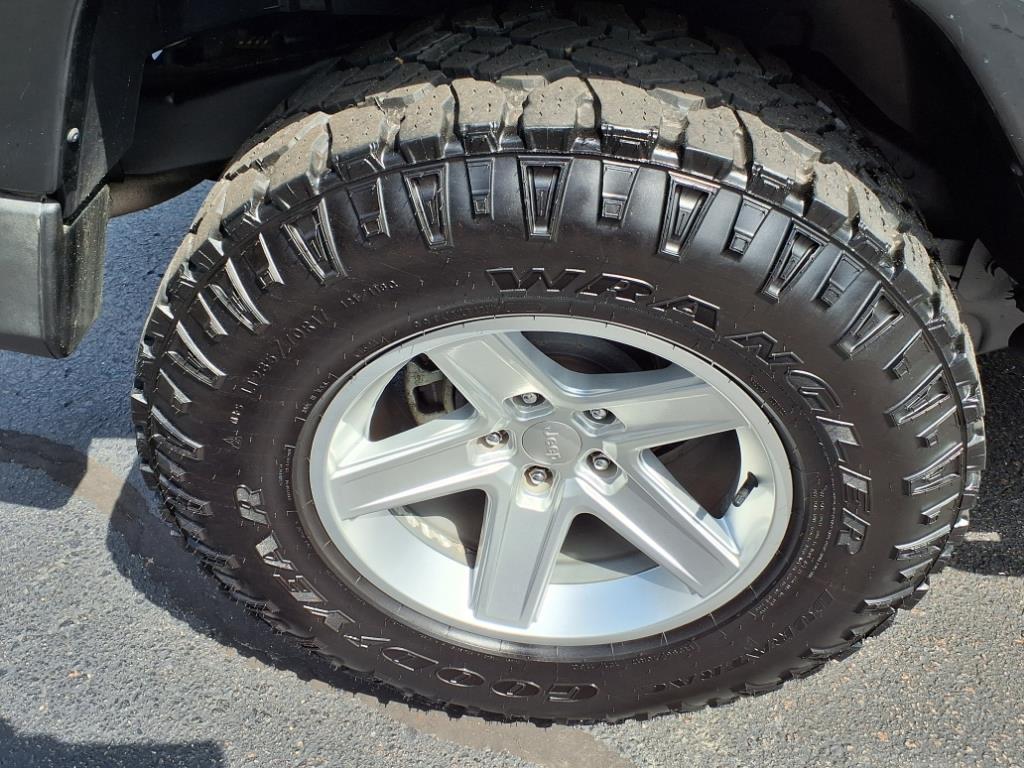 used 2016 Jeep Wrangler Unlimited car, priced at $17,440