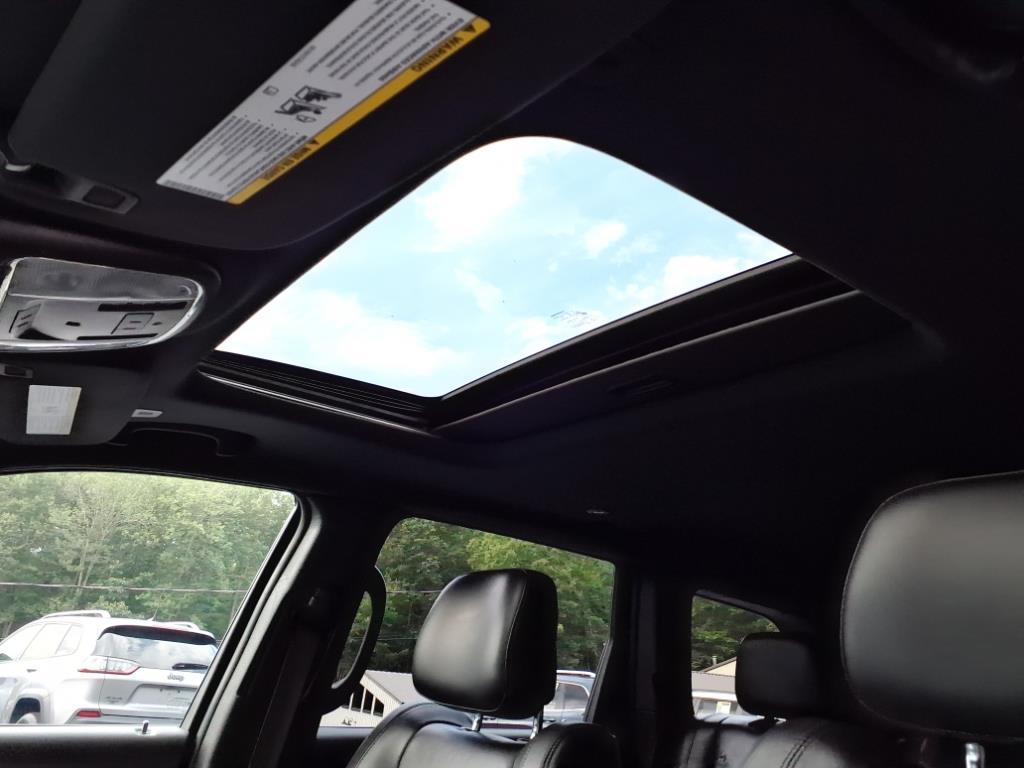 used 2020 Jeep Grand Cherokee car, priced at $22,990