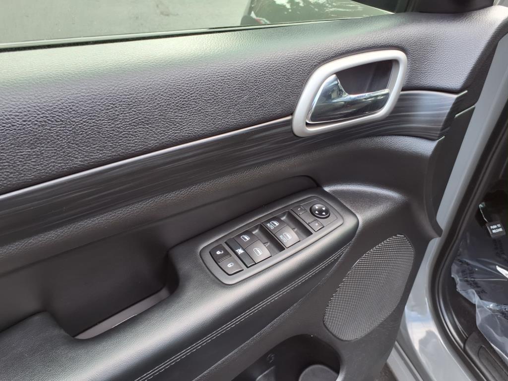 used 2020 Jeep Grand Cherokee car, priced at $22,990