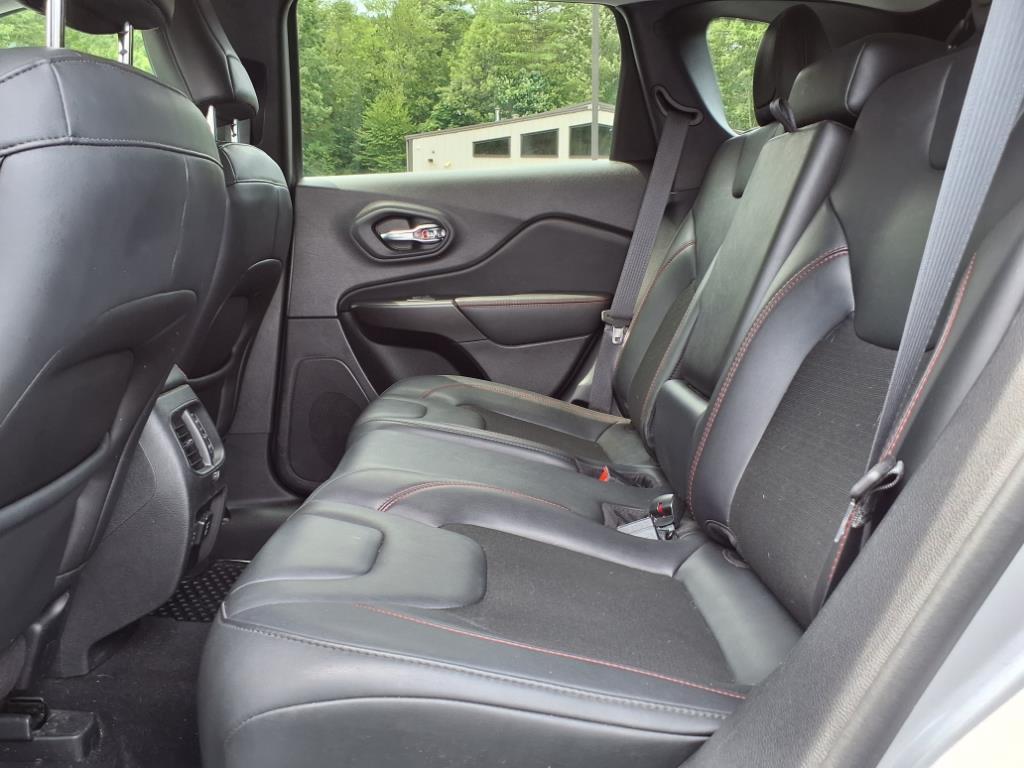 used 2021 Jeep Cherokee car, priced at $19,985