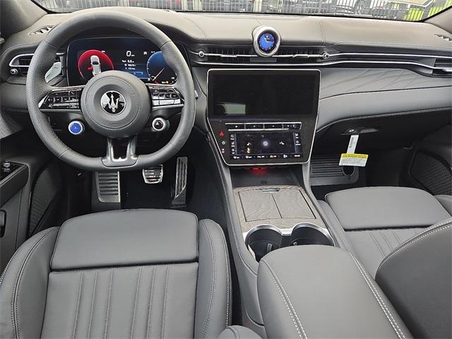 new 2025 Maserati Grecale car, priced at $91,495